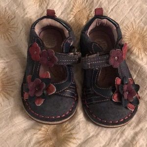 Size 5 Stride Rite Sandals 🌸